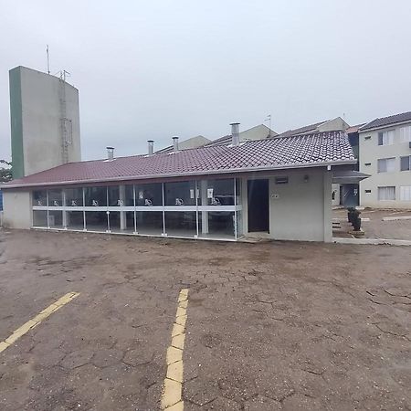 Apto Espetacular A 50 M Do Mar Em Condominio Com Piscinas Maravilhosas Гуаратуба Экстерьер фото