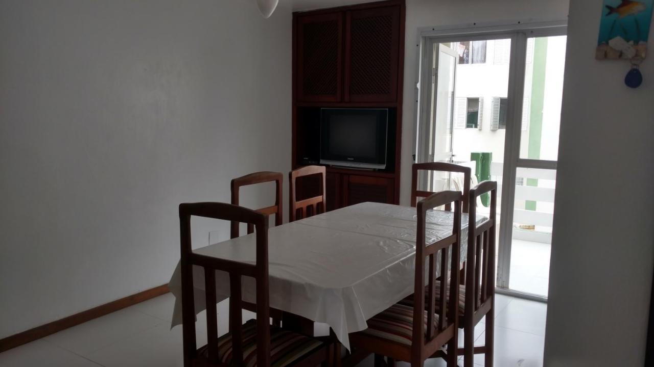 Apto Espetacular A 50 M Do Mar Em Condominio Com Piscinas Maravilhosas Гуаратуба Экстерьер фото